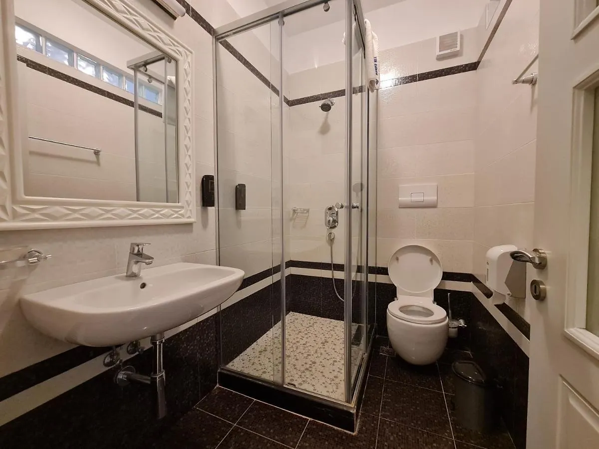Amara Apartments Vlorë 0*,  אלבניה